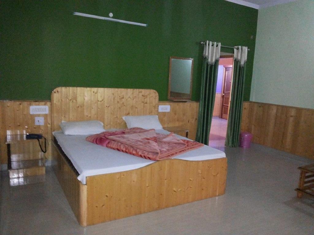 Himgiri Resort Nagchala Habitación foto